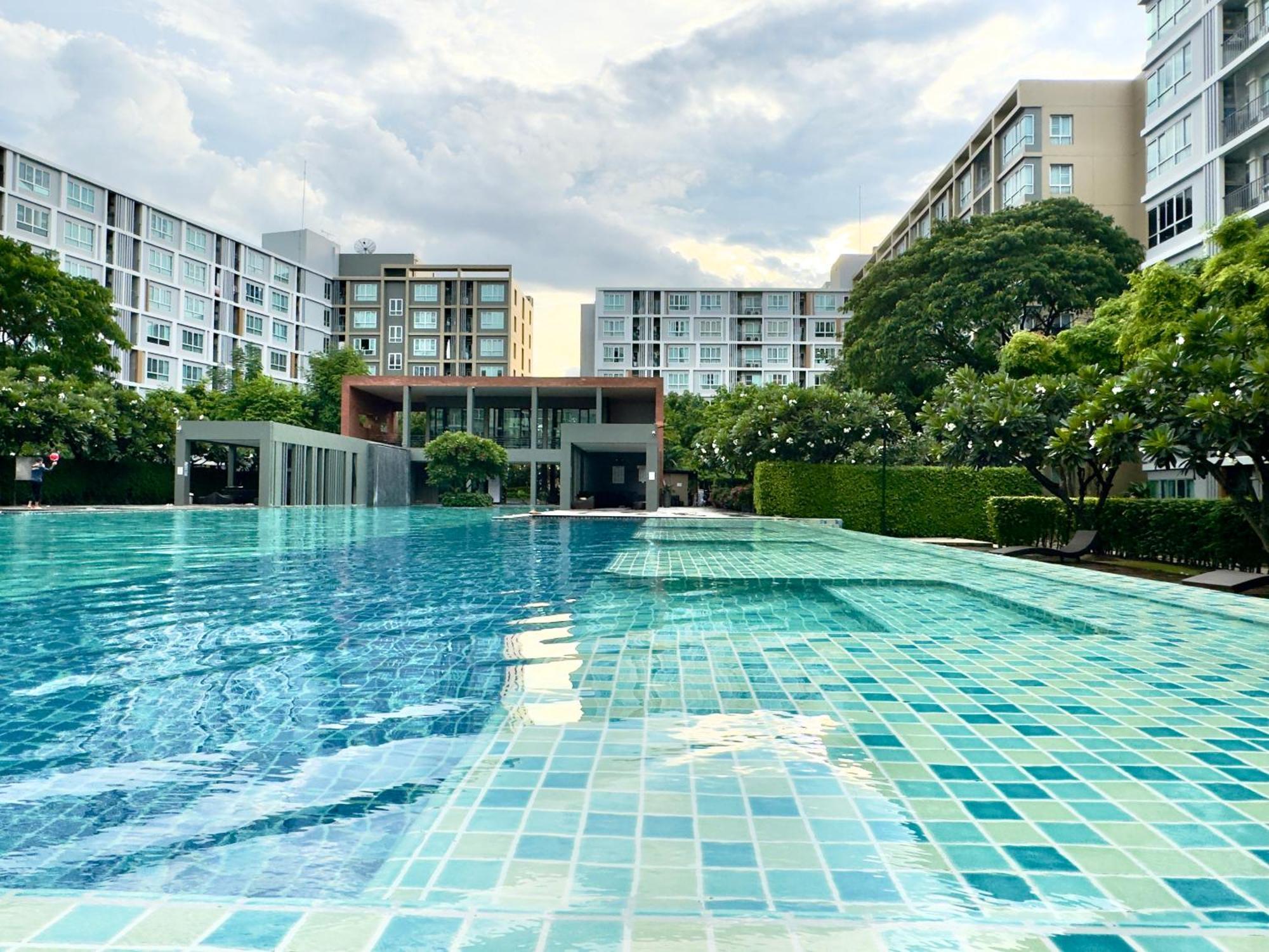 อพาร์ทเม้น Dcondo Is Next To The Mall2 *