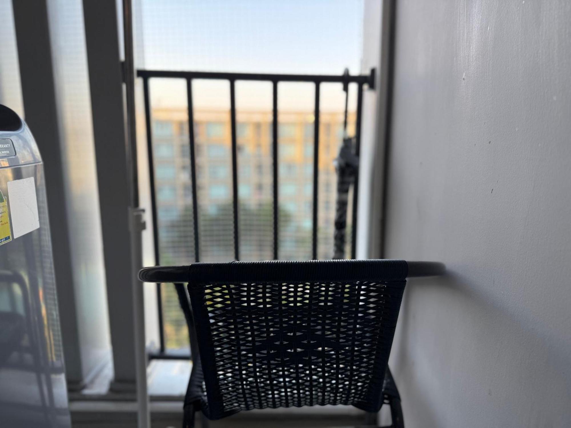 Dcondo Is Next To The Mall2